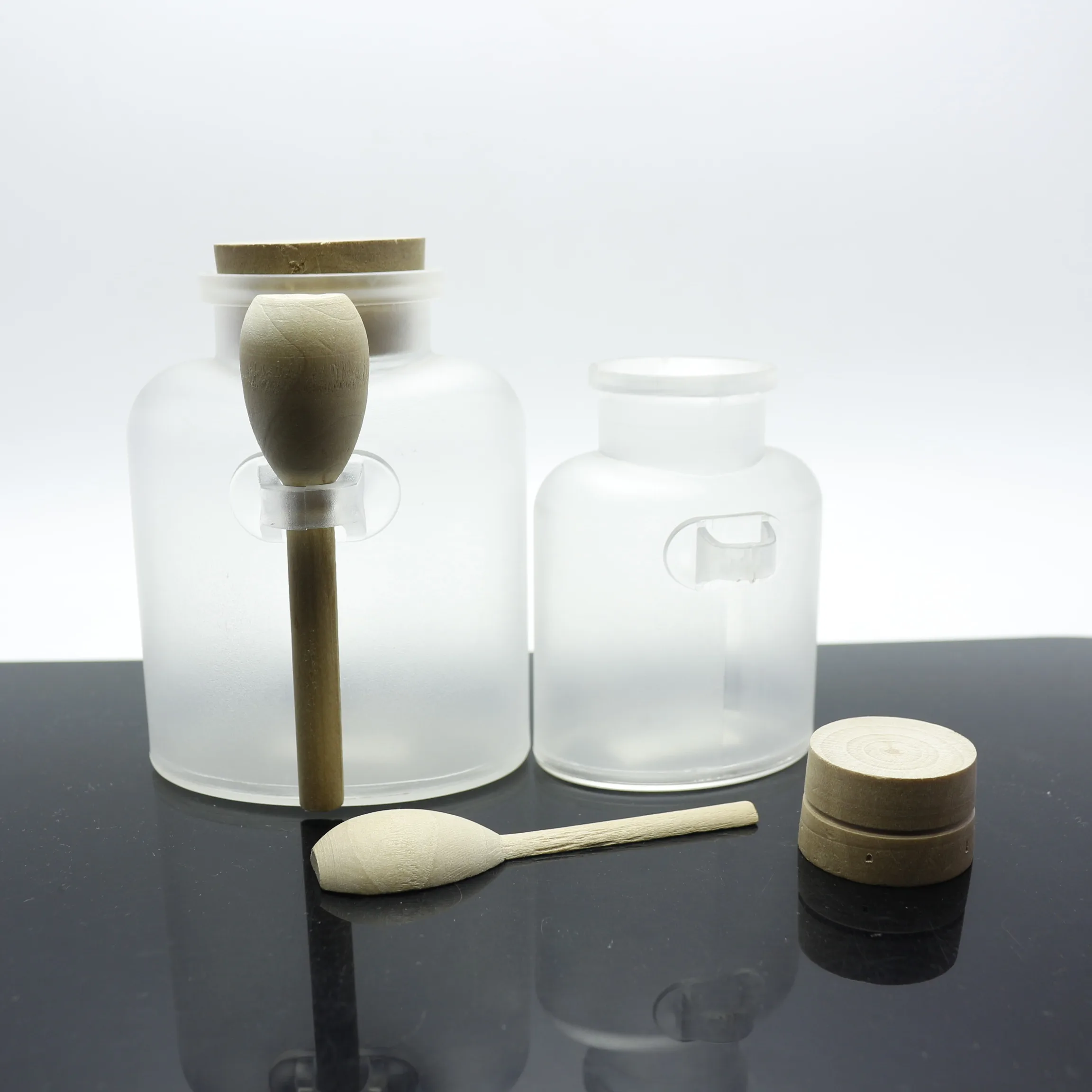 wholesale square 200ml 300ml body scrub bottles bath salt bottle plastic with spoon and cork BS231E