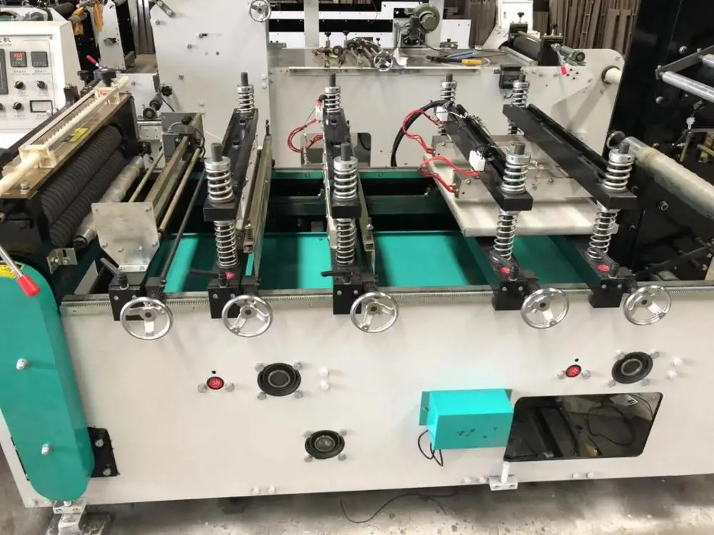 China simpler type three side seal pouch vacuum bag making machine