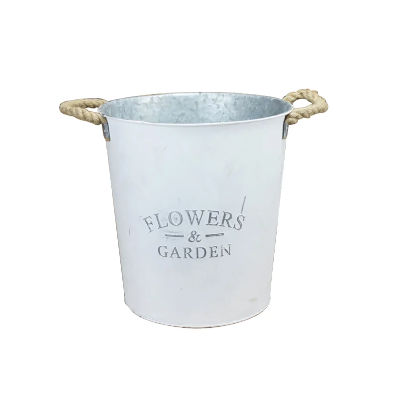 Оптовая продажа, недорогие деревенские украшения для сада, Белый античный потертый шикарный металлический цветок и горшок для растений с пеньковой веревкой