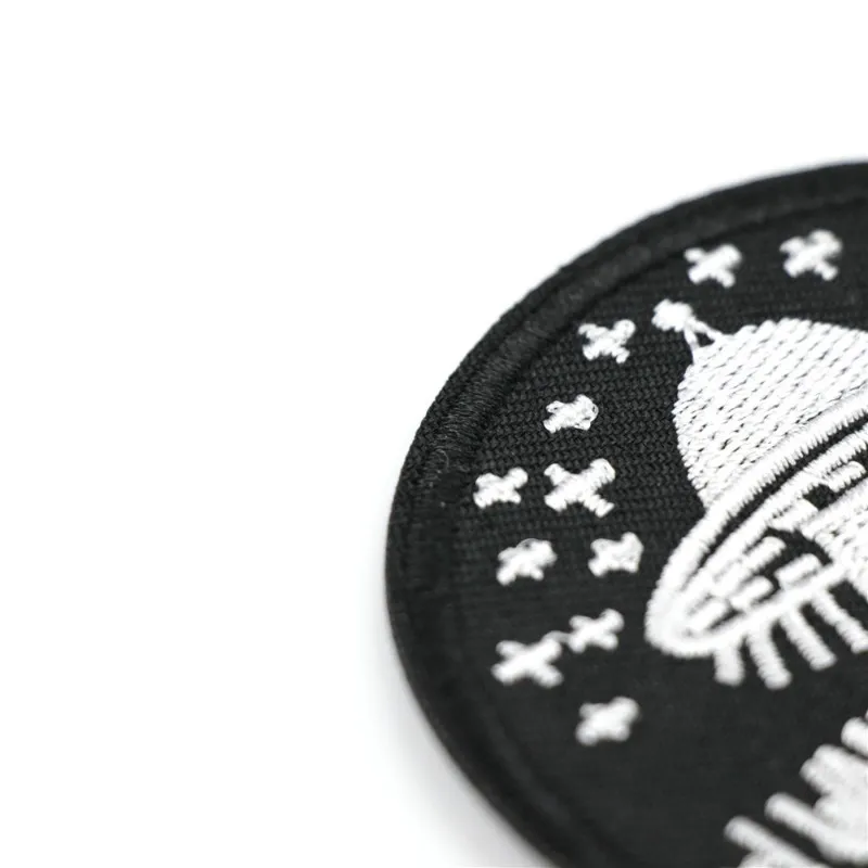 Factory Embroidered Iron Sew On Logo Patches UFO I WANT TO LEAVE Alien Saucer Man Spaceship Badge Clothes Accessories
