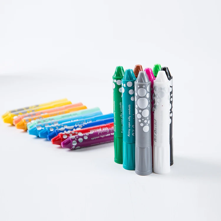 18 pcs colorful crayon set in plastic box wax crayon for kids