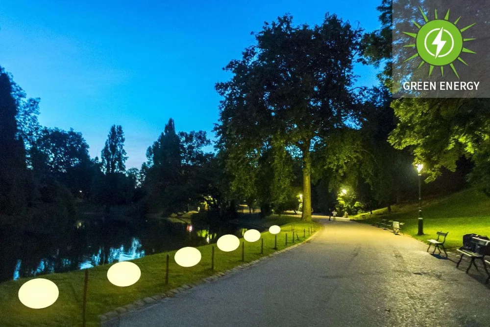 Illuminate Solar Floating Light LED Ball Garden Solar LED Balls Outdoor Pool Balls