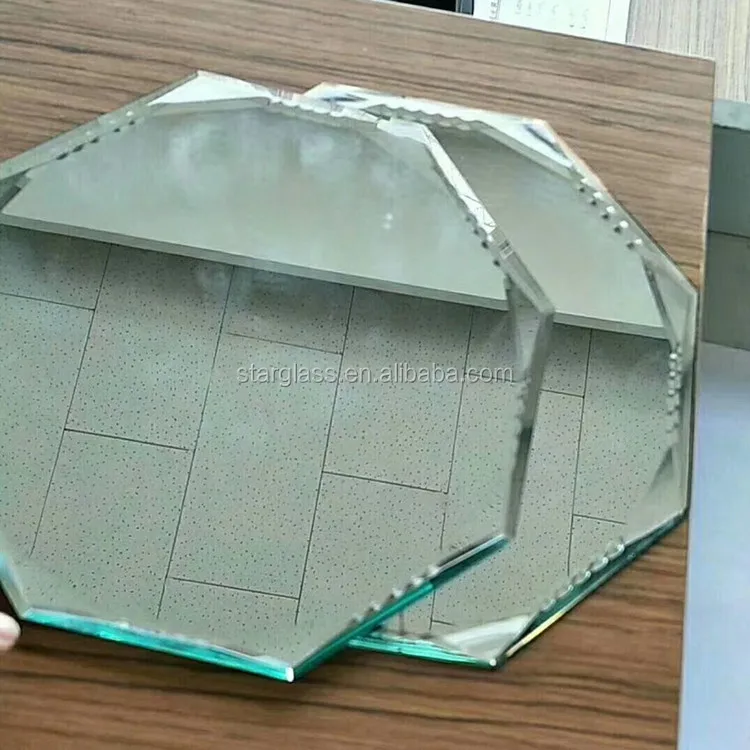 Зеркало из черного стекла