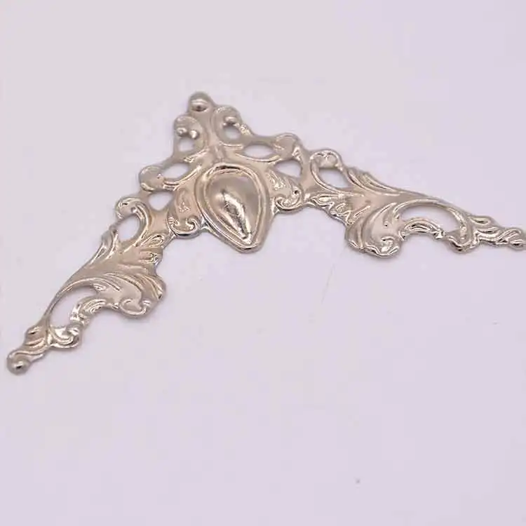 High quality metal luggage frame corner protector for boxes