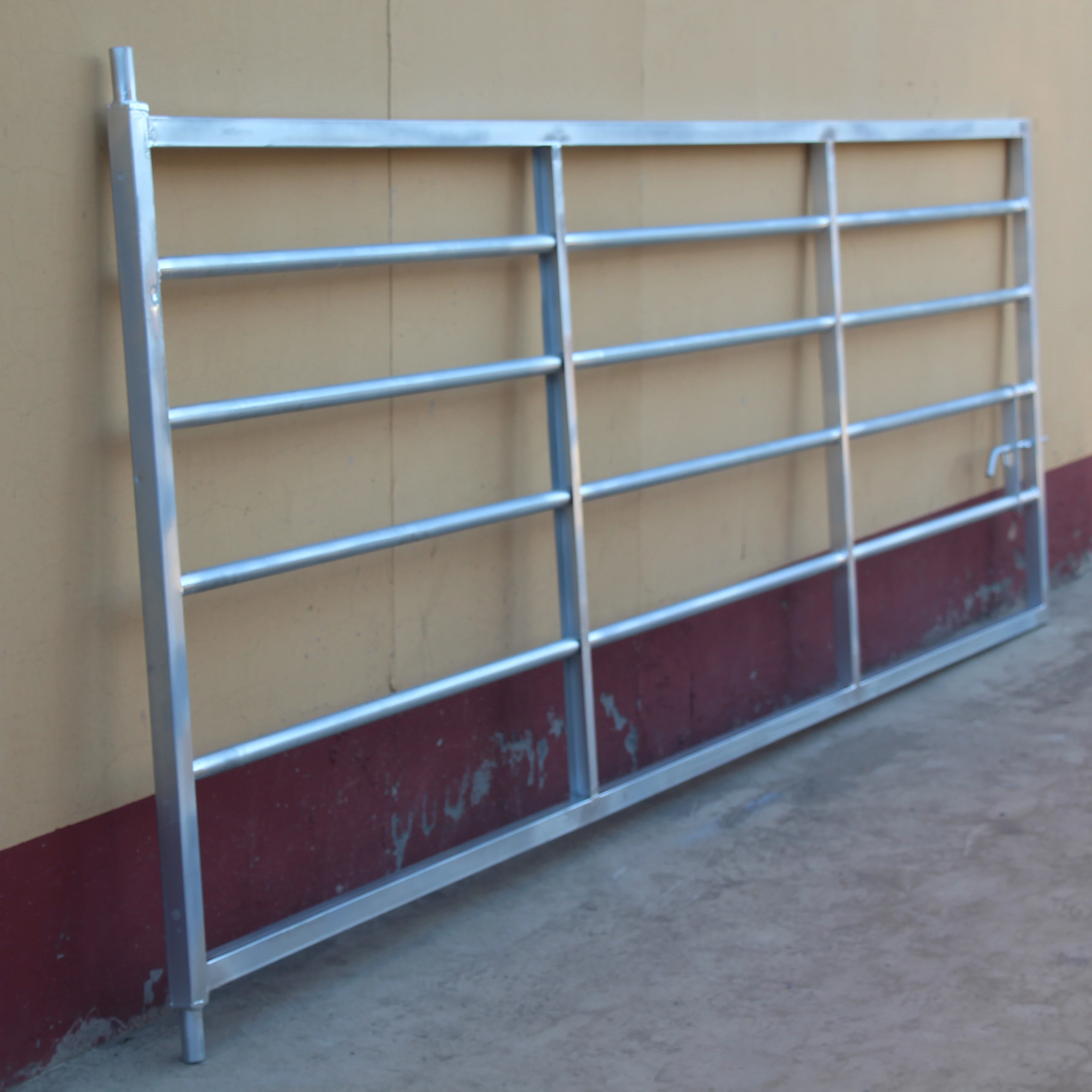 Сверхпрочные железные оцинкованные стальные фермерские ворота