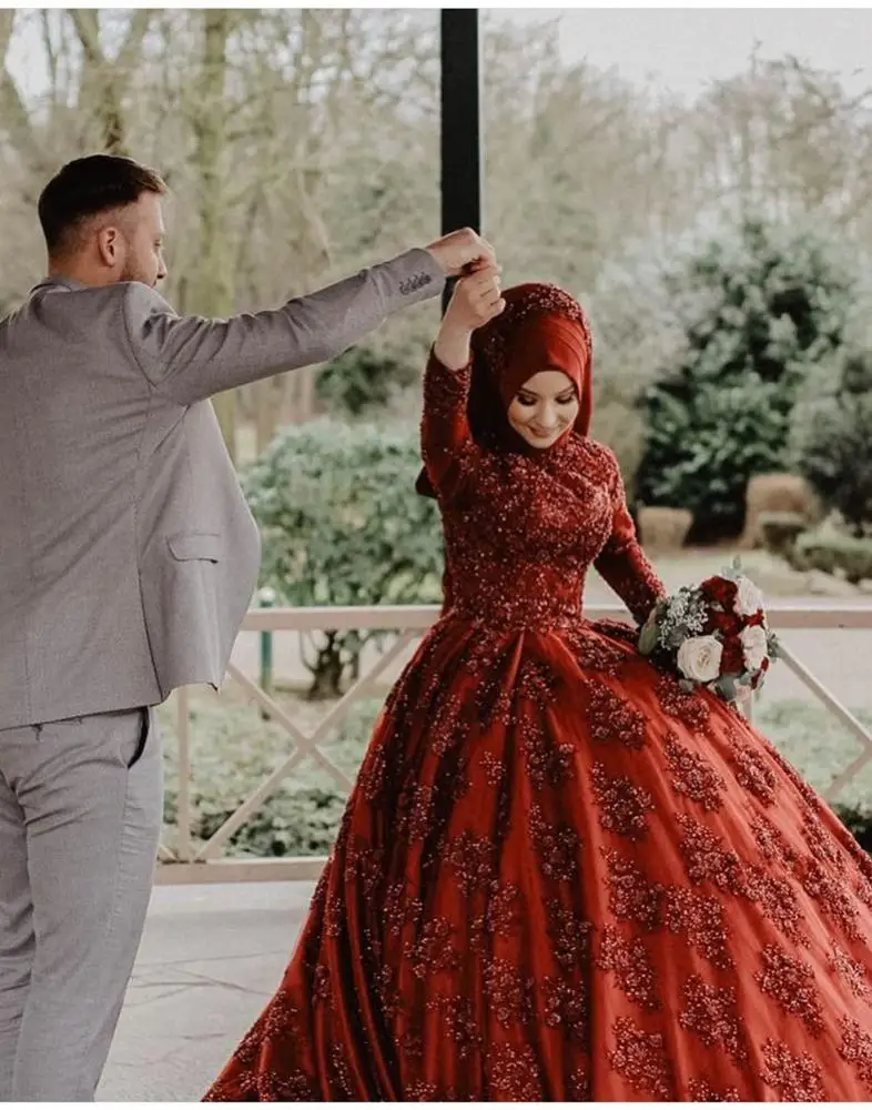 Ball Gown Abaya Muslim Wedding Dresses 2019 Luxury Beaded Lace Appliques Bride Dresses Prom Gowns