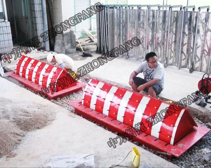 
China best quality 3 meter Road safety barrier to stop heavy duty vihicle 