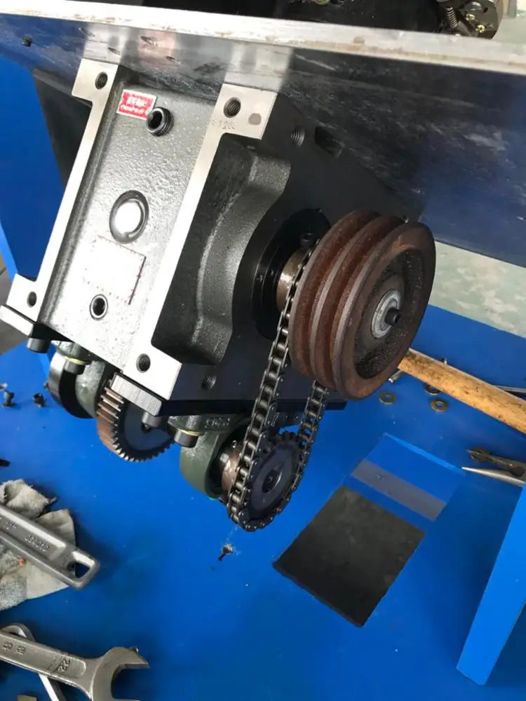 plastic anchor wall plug/ wall anchor plug /nylon plastic screw anchor assembly making machine