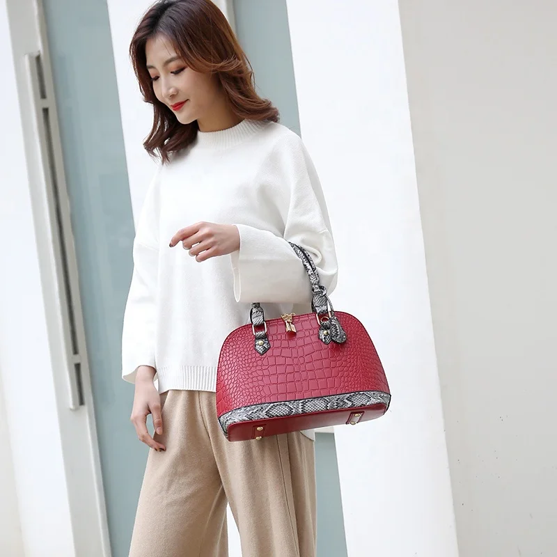 Quality  fashion ladies handbags women hard shell shape bag