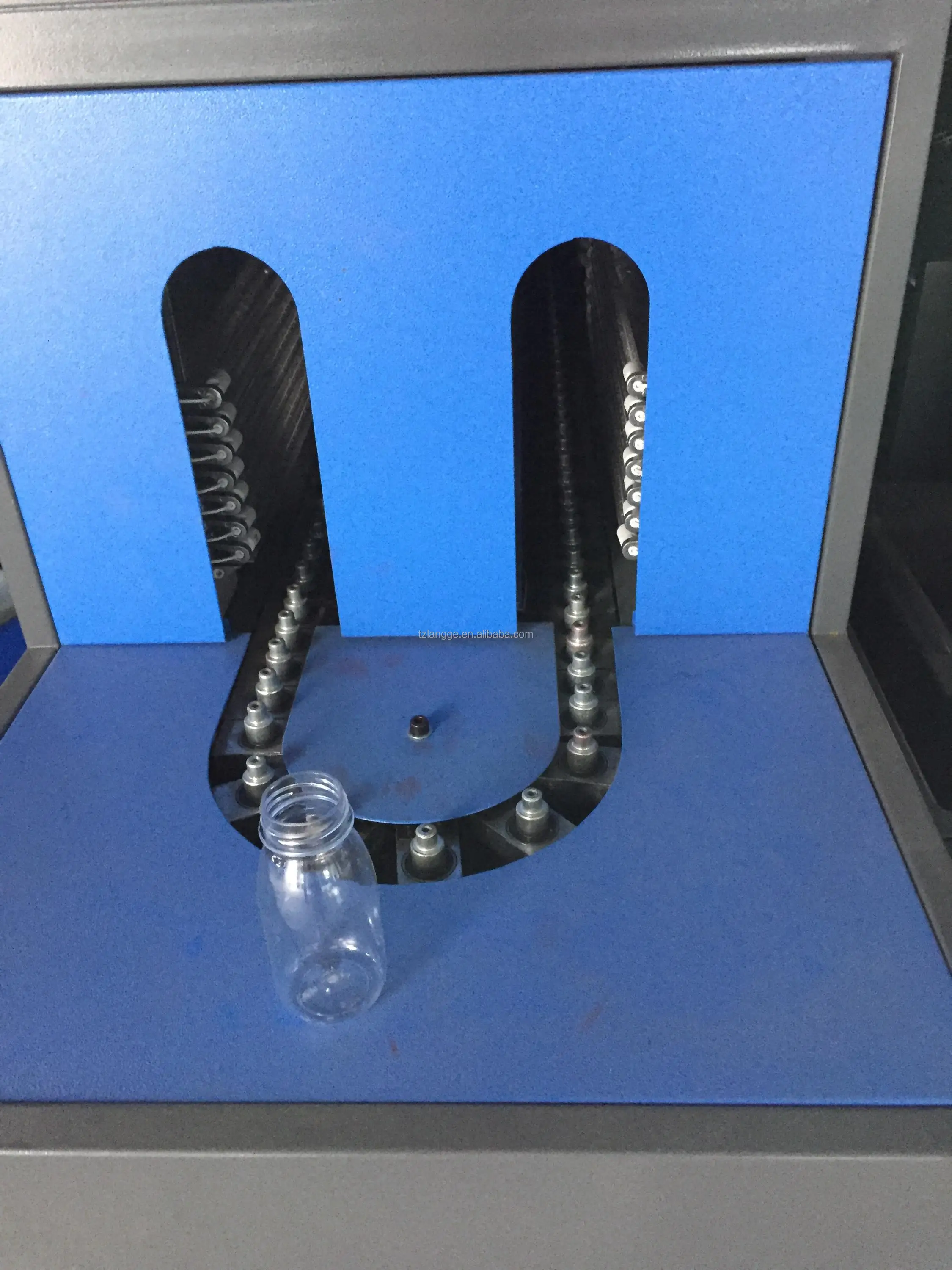 
LGB-3L cheapest semi automatic pet bottle blowing machine price for sale, bottle making machine 