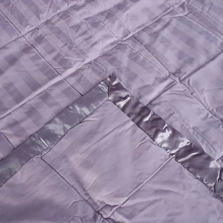 Indonesia classic design stripe winter thick king size double bed quilt