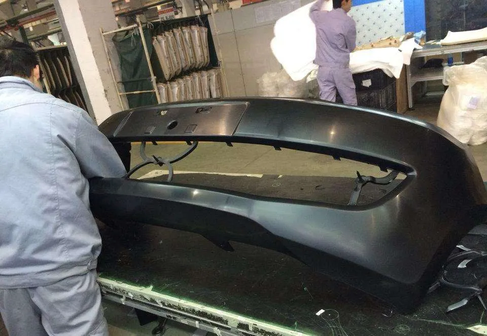 Машина для литья пенополиуретана высокого давления, используемая для изготовления подушек для автомобильных сидений, руля, бампера, солнцезащитного козырька, одноразовых затычек для ушей