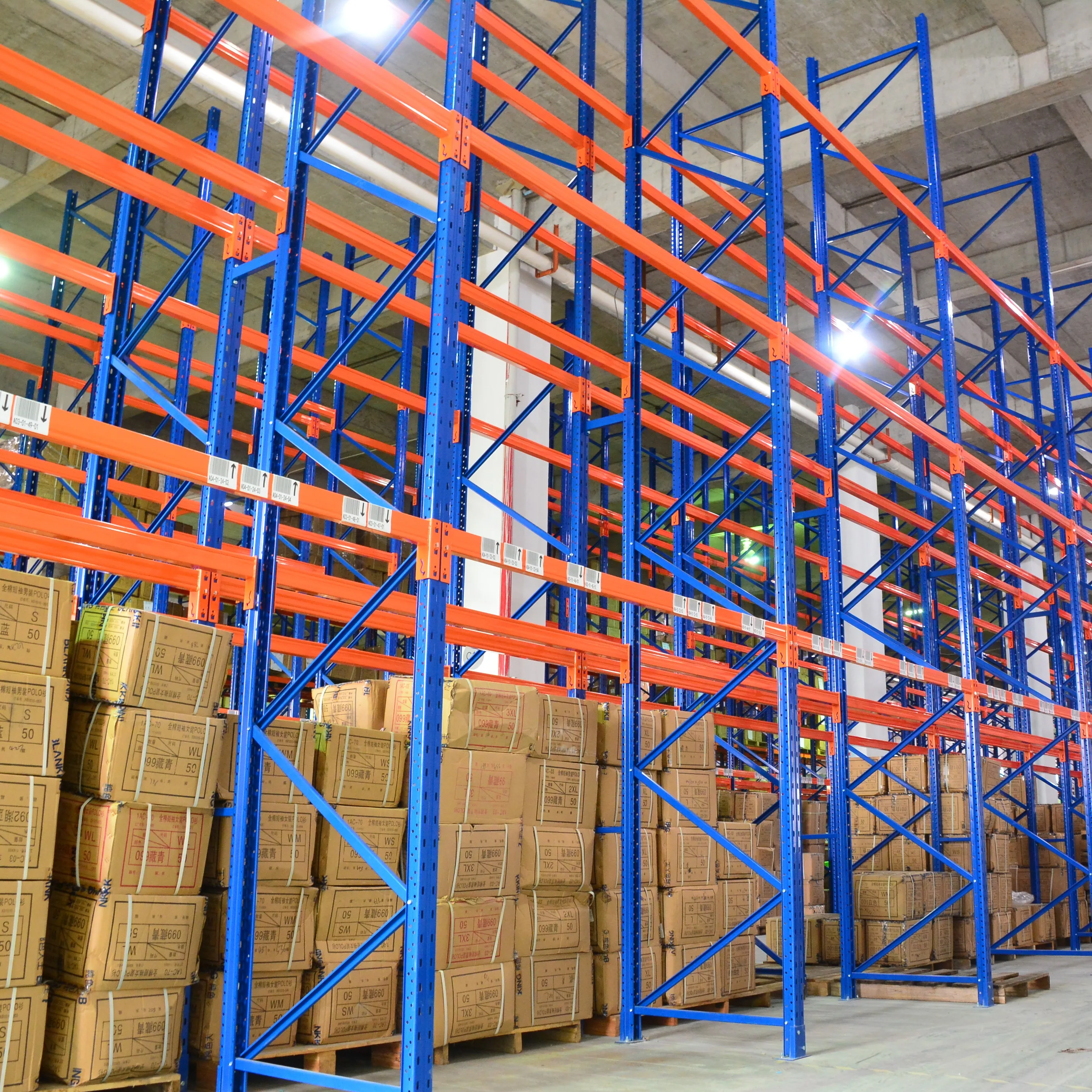 
Q235B Steel Rack Warehouse Pallet Rack Steel Shelving Made in China 