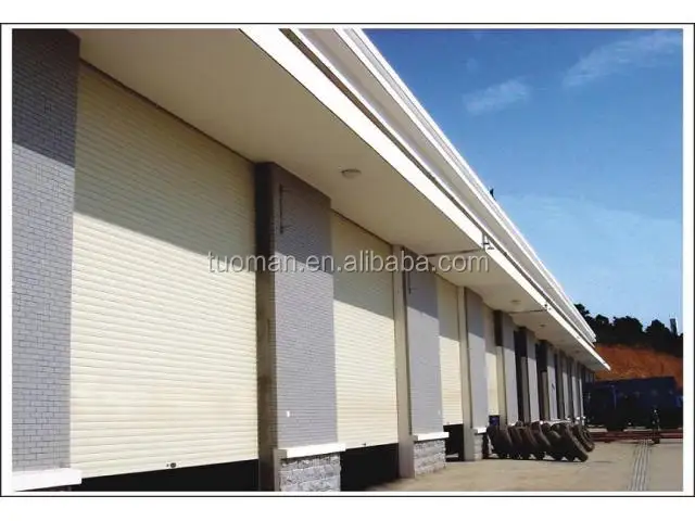 Industrial rolling door