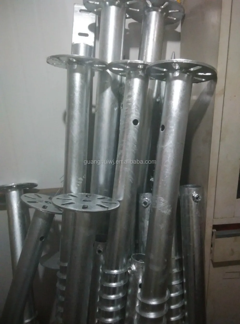 Manufacture Hot galvanized  ground screw pole anchor for solar project