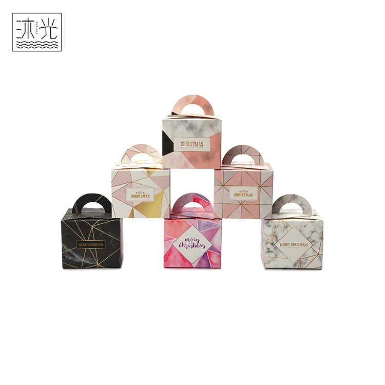 
Wholesale Laminated Paper Folding Christmas Gift Packaging Cake Box With Handle 