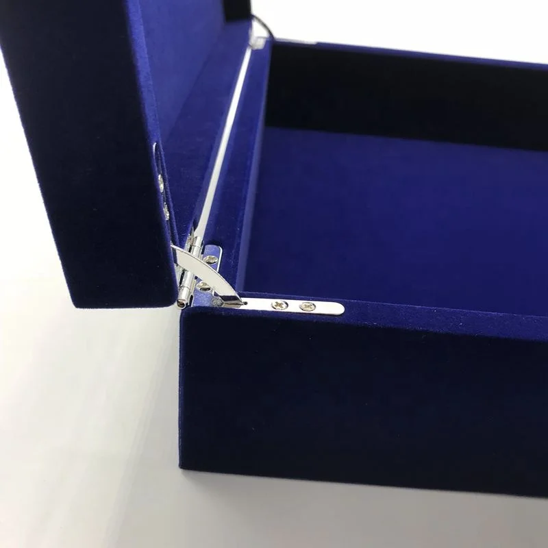 
China factory custom logo chocolate packaging luxury velvet box muslin EID date boxes velvet candy box for gift 