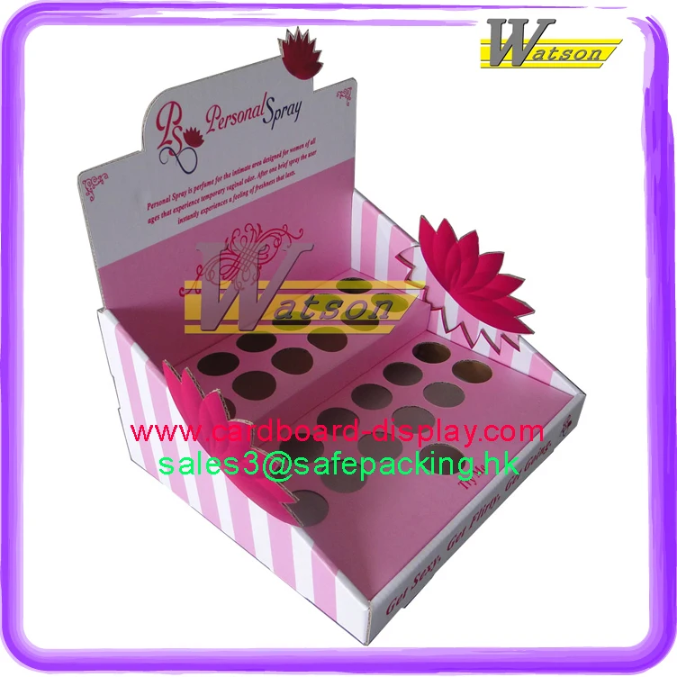 Розничная продажа помады на кассе, картонная витрина