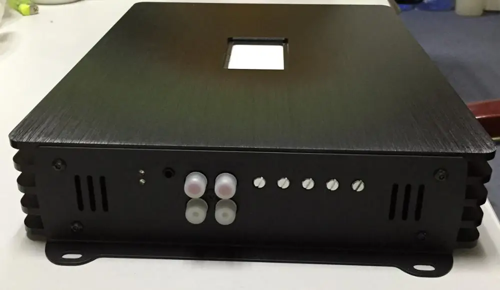 Car audio system 800W RMS