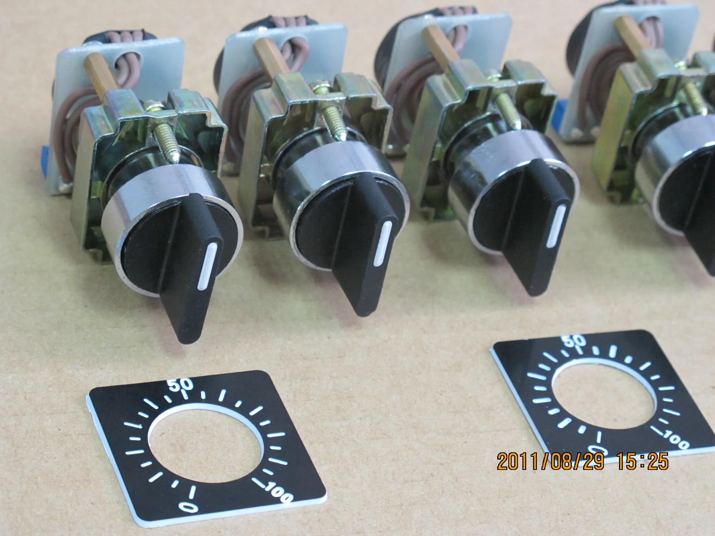 
Hot Sale High Quality 15K Panel Mounting Wire Wound Potentiometer 