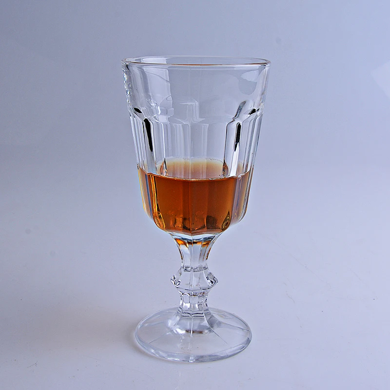 Резной бокал для вина absinthe