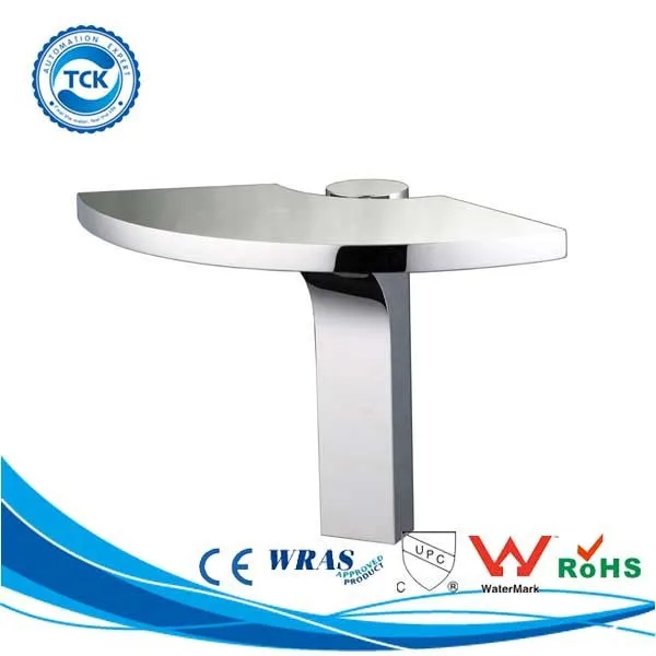 Waterfall Design Brass Infrared Sensor Washroom Sink Tap