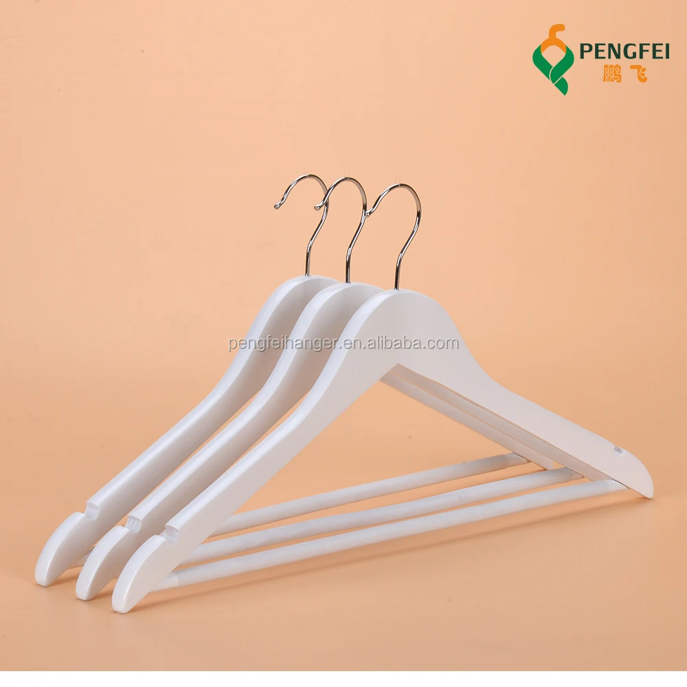 Wholesale Manufacturer Thicken Clothes Hanger Wooden T Shirt Cloth Hangers For Boutiques