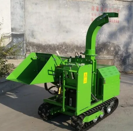 China Cheap price crawler  wood chipper /  pto driven wood chipper shredder / chip wood machine for sale
