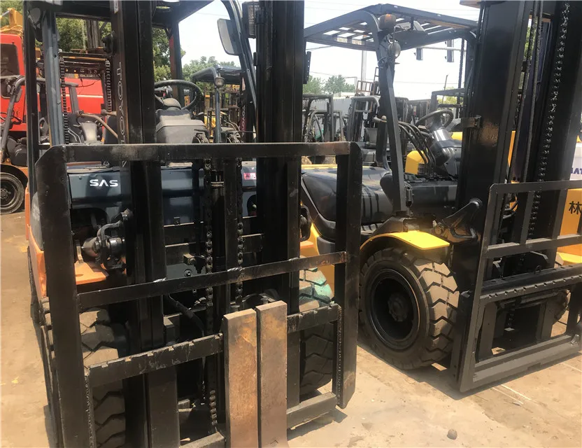 Low price 3 ton forklift ,used toyota manual forklift fd30 with solid tire made in Japan for sale in China