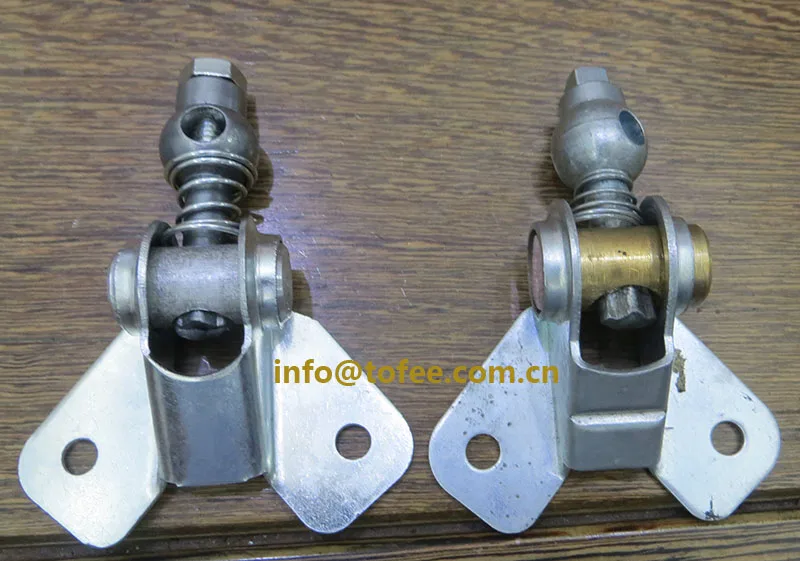 Splitter damper bracket