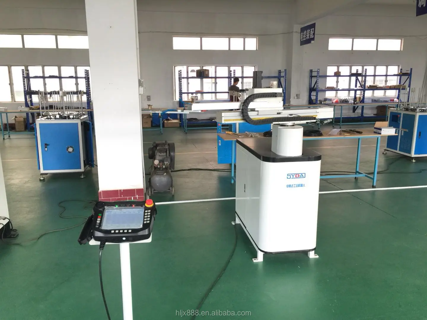 
SYD-P-02A Full Automatic 4 Axis Robot Arm For Pick And Place Sheet Metal Plate 