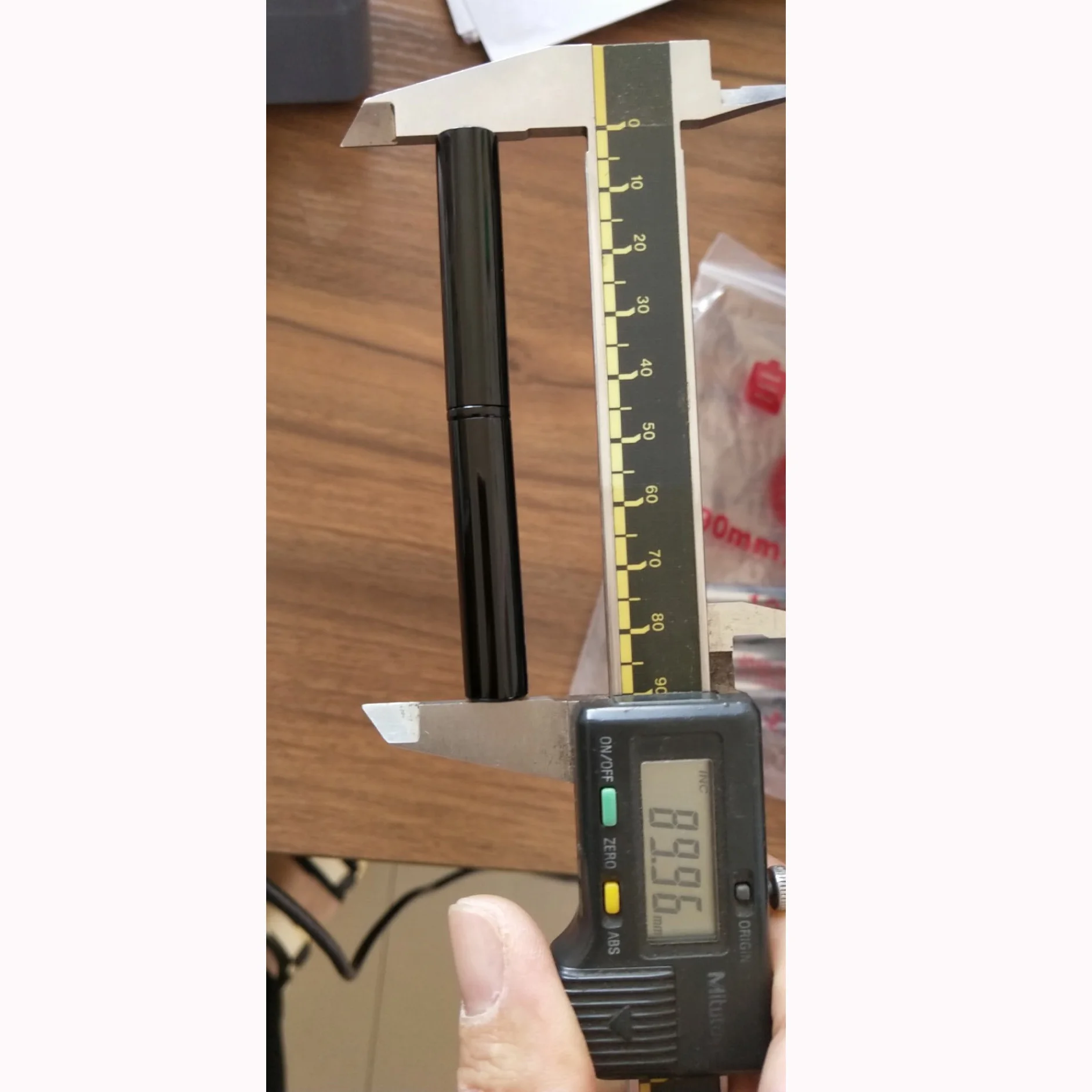 Private label Beauty Metal Black Cosmetic Eye Lash Brush Mascara wand with cap