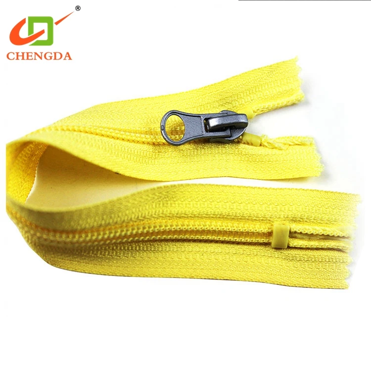 Chengda wholesale price customize color closed nylon coil bag zipper roll