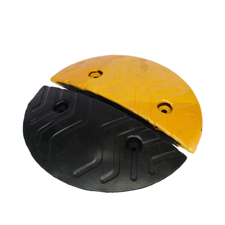 Car Speed Bump Hump 1000mm*380mm*45mm Rubber Road Speed Hump