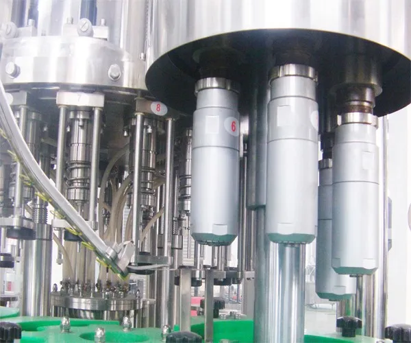 Factory Price Automatic 6000BPH Gas Water Cola Beer Bottle Filling Machine