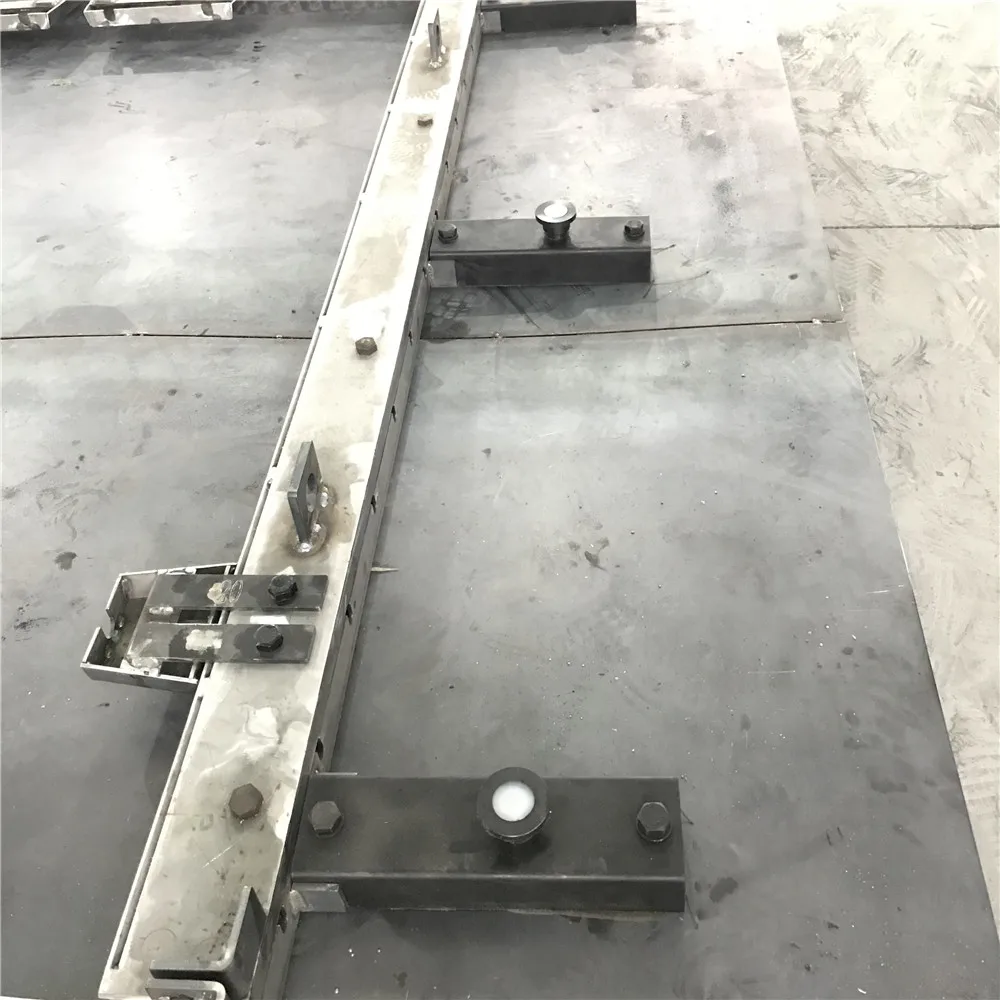 china professional manufacturer customized concrete steel shuttering formwork system for Special Composite Slab