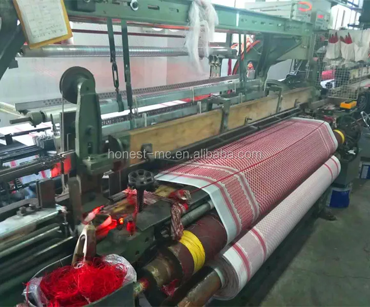 Shuttle loom weaving yashmagh shemagh scarf in power loom