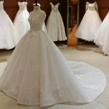 Chinese Import Luxury Ball Gown Beaded Lace Wedding Dress