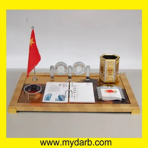 2016 пользовательские творческий подарок бизнес высокого класса офиса настольный календарь, ручка держатель