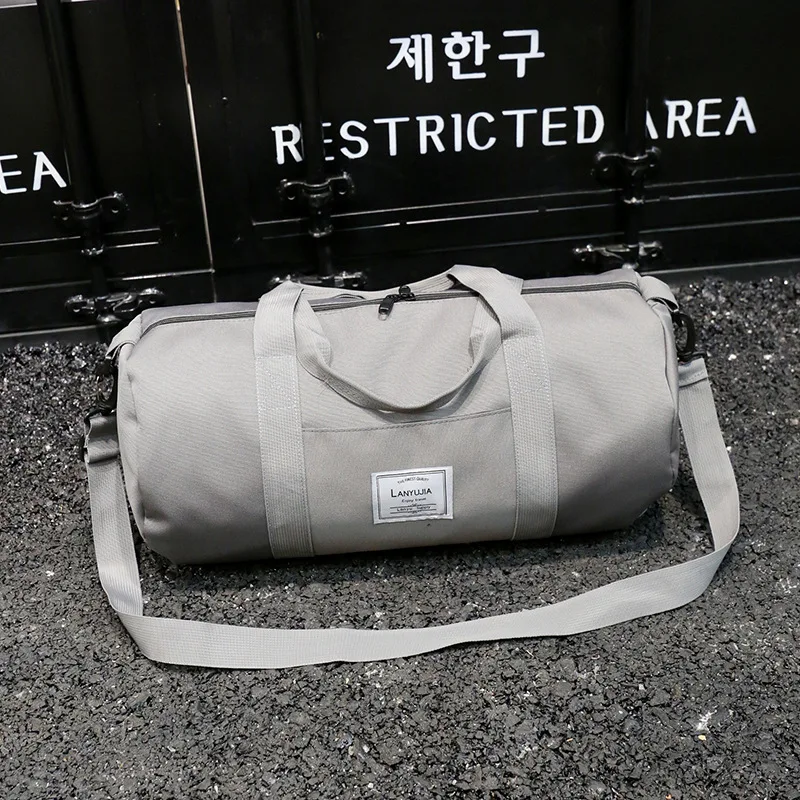 2020 China weekend big low price simple travel bag custom large waterproof young sports duffle bag