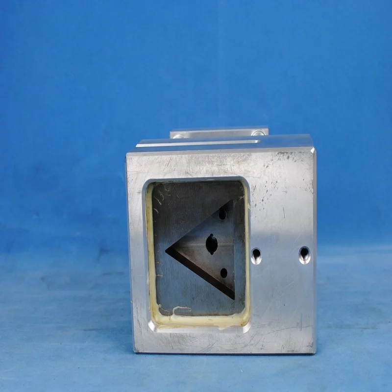 Pneumatic 60x40mm Triangle Hole Punch for Plastic Bag