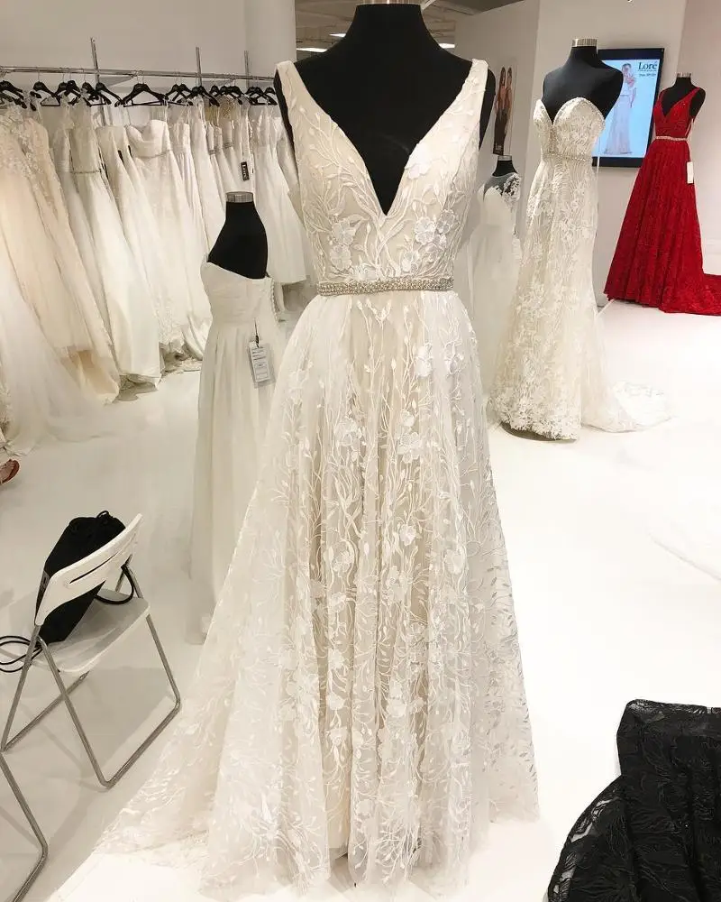 elegant pretty deep V neck design beach design bridal gowns vestido de novia beaded sash brush tail floral pattern wedding dress