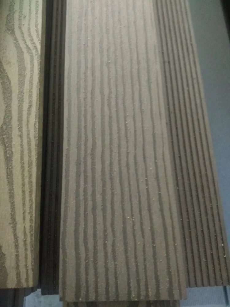 Balcony Wood Fence Slat PVC WPC Wood Plastic Composite Fence