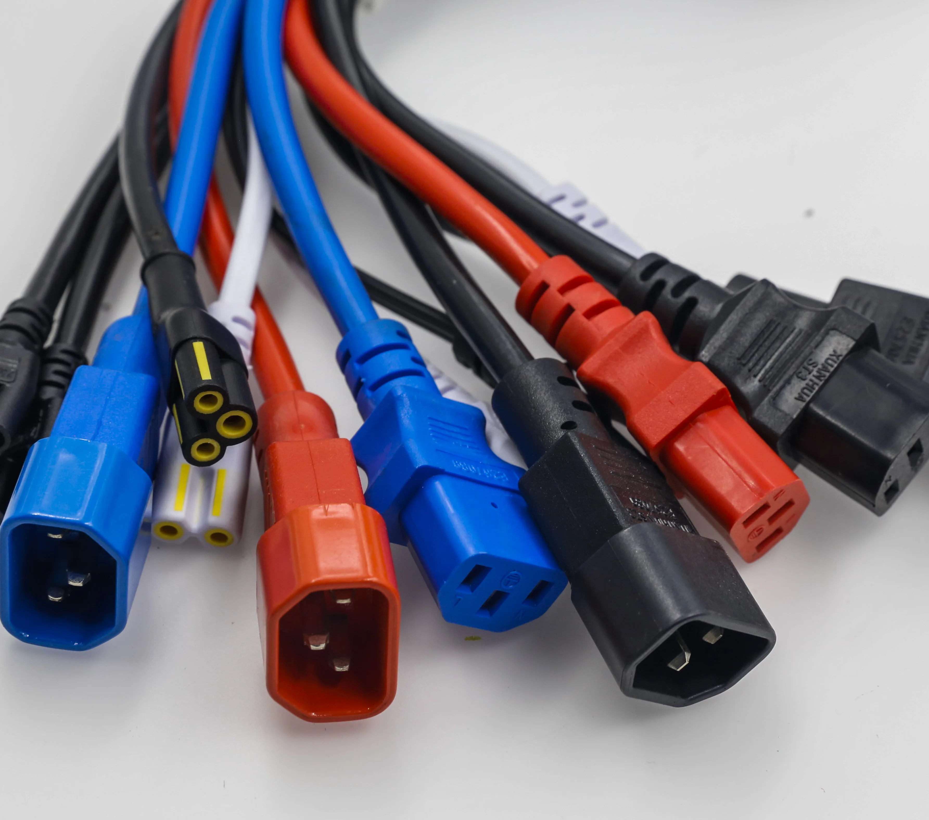 
CPU/PDU Power Cord - C14 to C13 - 10 Amp - 12 FT - Black 
