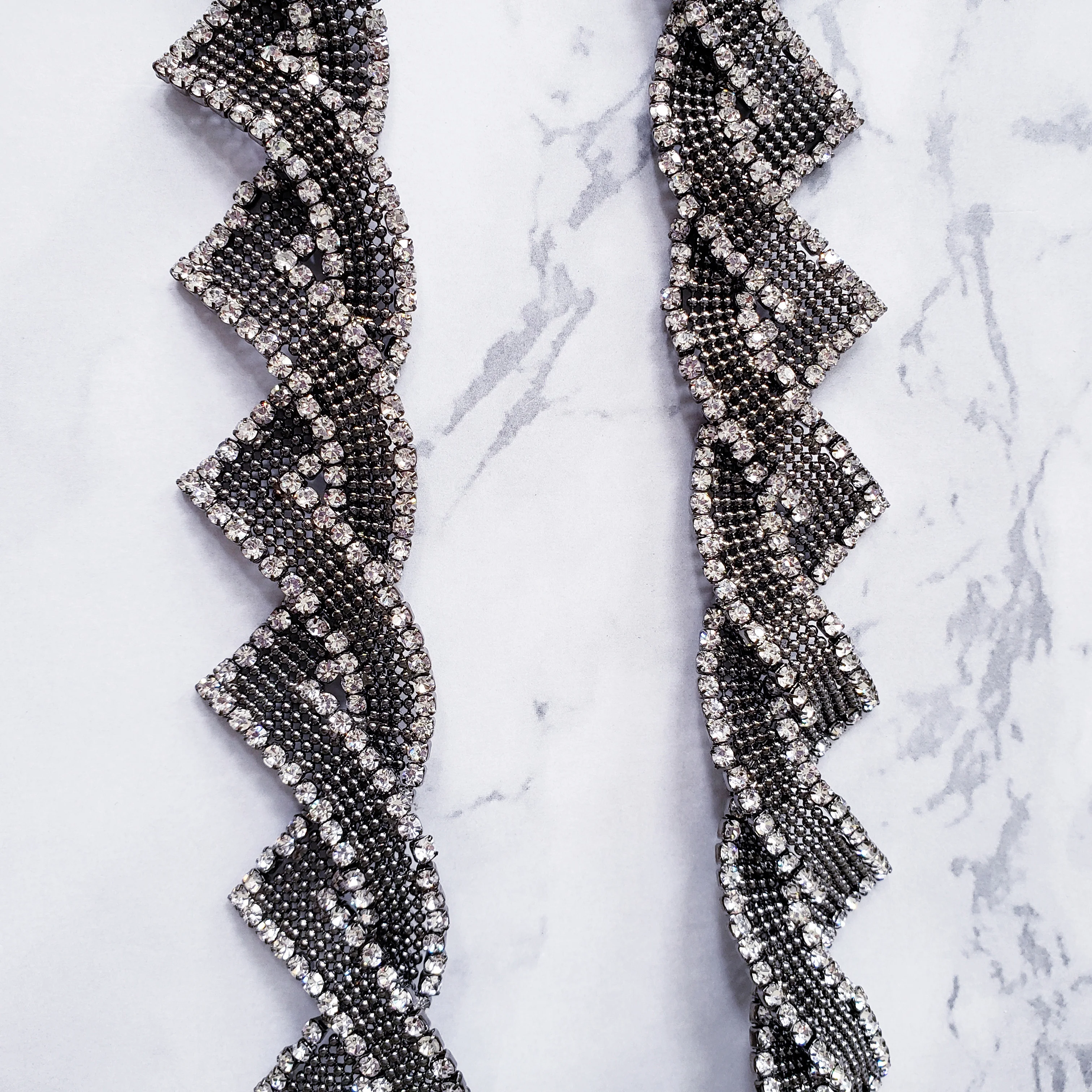 Китайский поставщик, модный аксессуар для одежды, декоративная цепочка со стразами