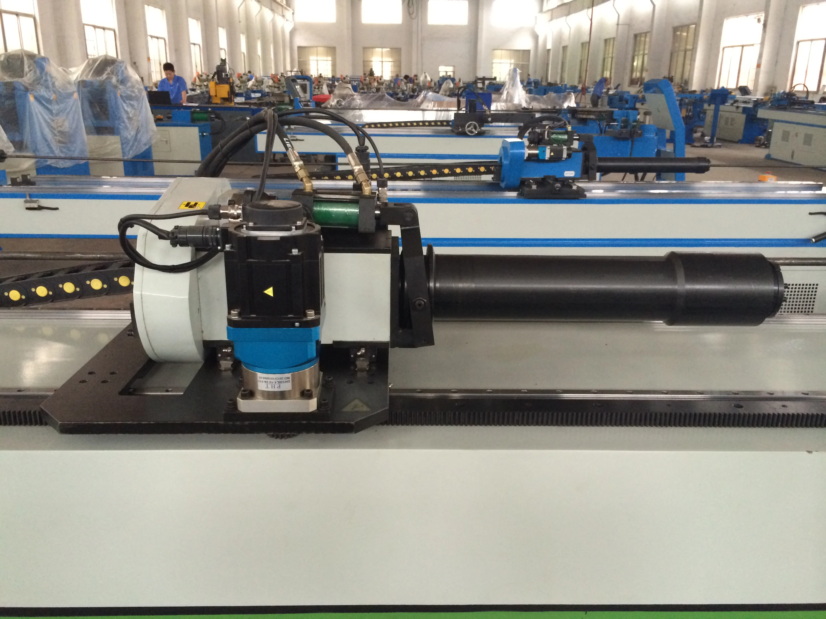 Manufacture sells CNC tube bending machine GM-SB-76CNC-2A-1S