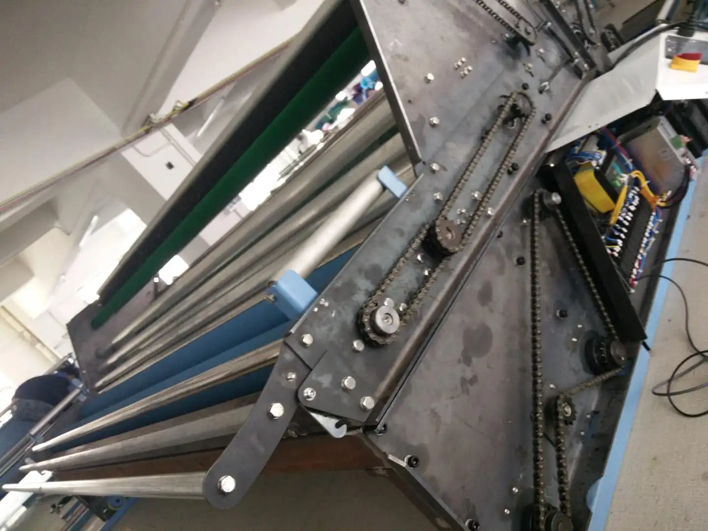 Good quality fabric roller with cutter/fabric roll inspection machine/fabric roll machine