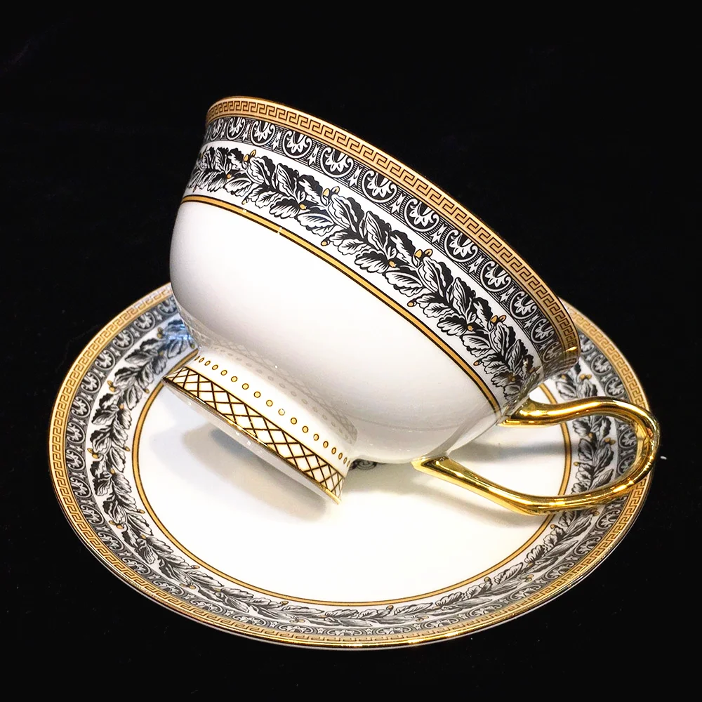 Bone China Crockery Dinner Set European Style Bone China Dinnerware Sets