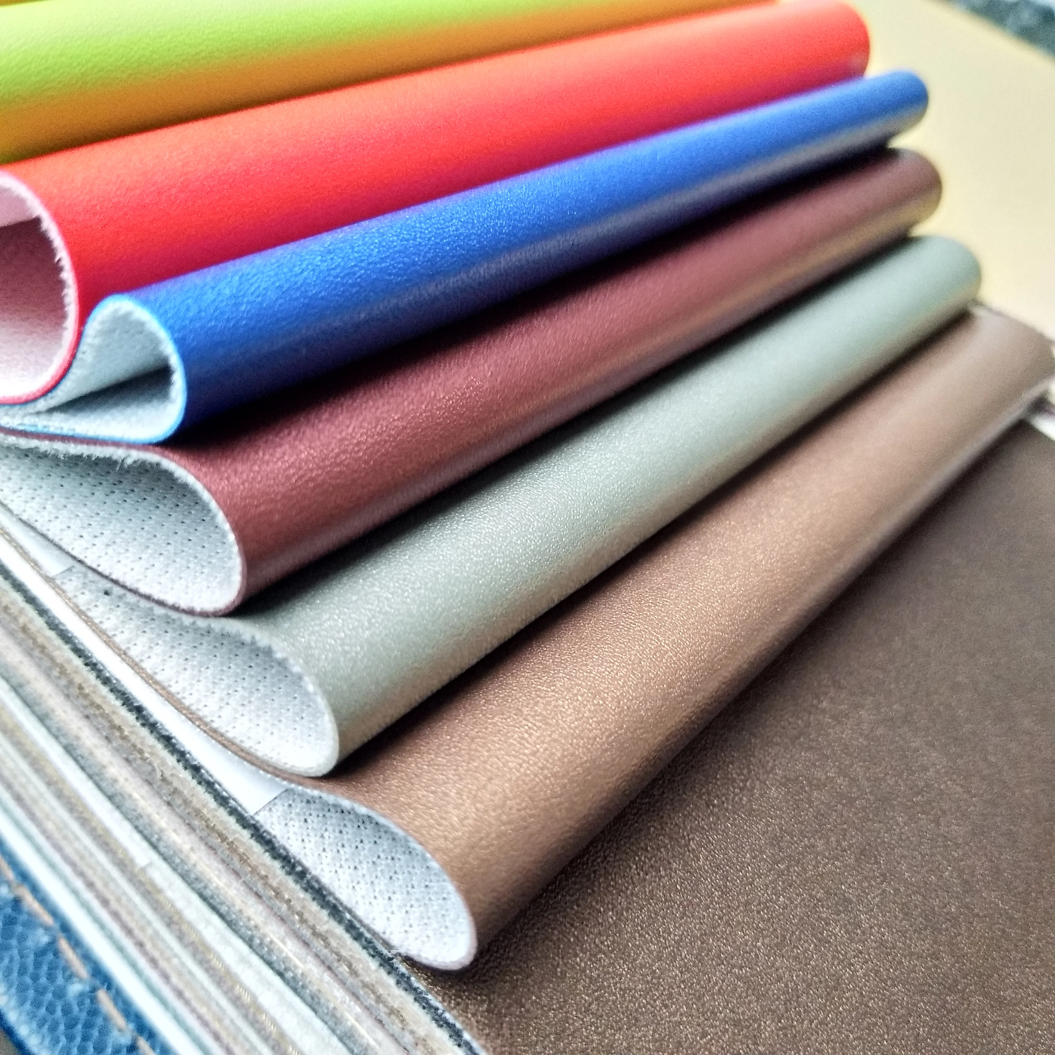 Best price 0.8mm pu synthetic leather for sofa women handbags AG1020 water-proof leather