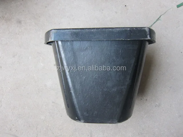 Tough Rubber flat back feed buckets with steel handle